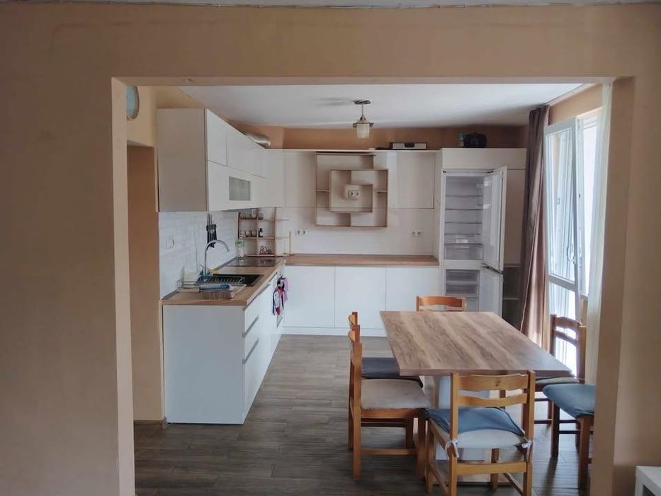 Дава се под наем Четиристаен апартамент в София, Редута - 120 кв.м за 750 € - Снимка #1