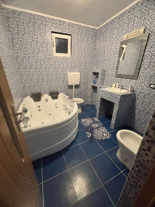 Dau spre inchirie casa,zona Galați, Sat Vânători, 
Două dormitoare 
Do