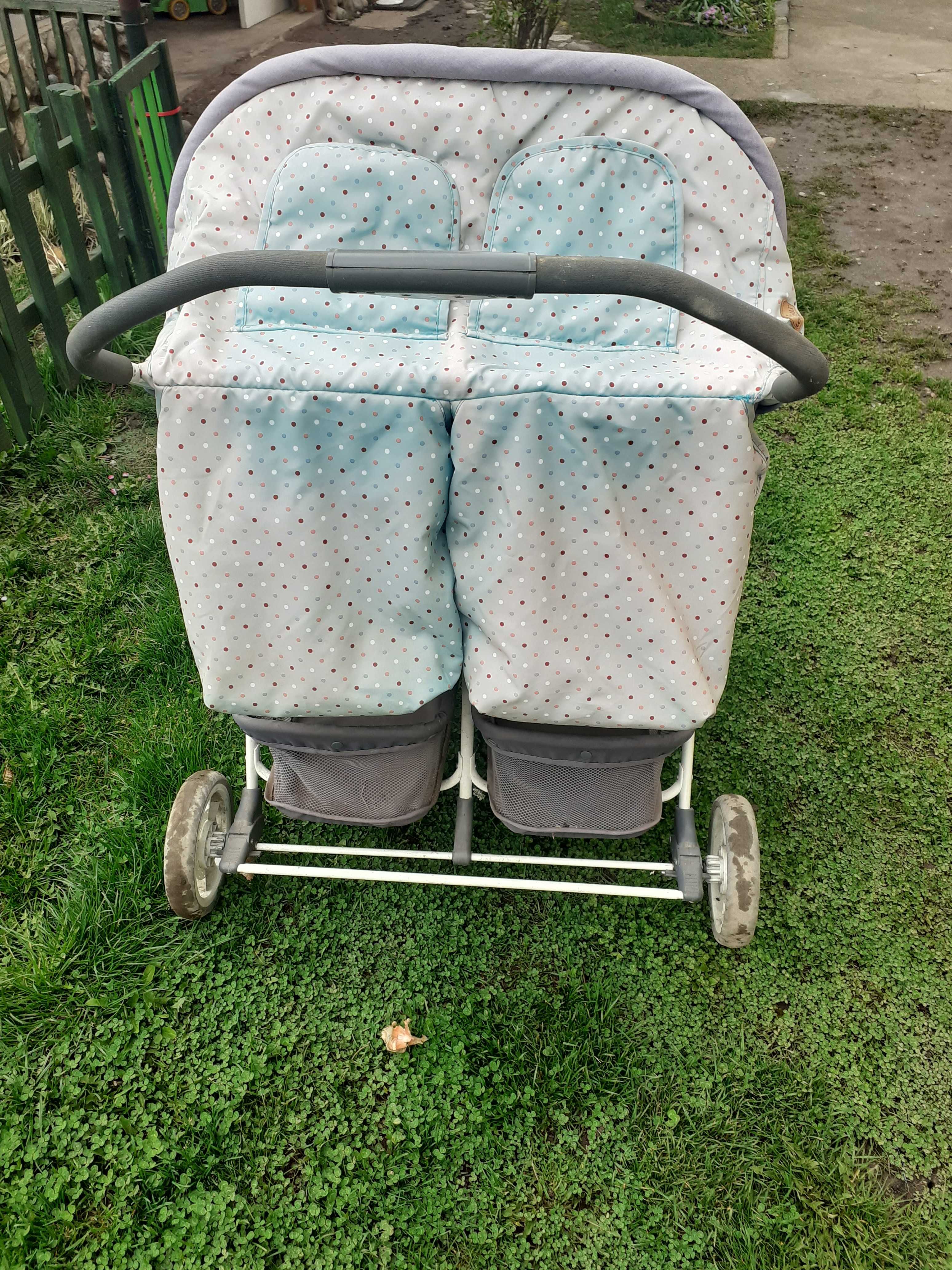 Бебешка двойна количка за близнаци или породени
