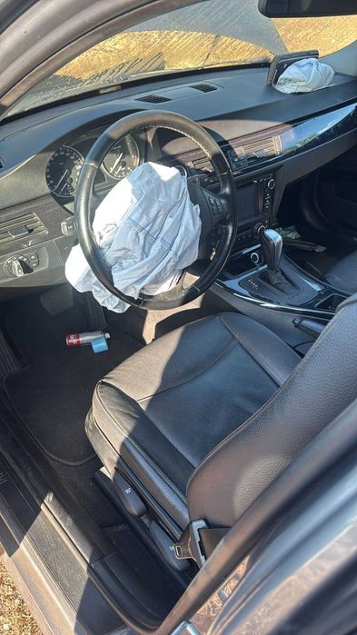 Dezmembrez BMW Seria 3 E91 break Facelift 2.0 diesel 2010 automat