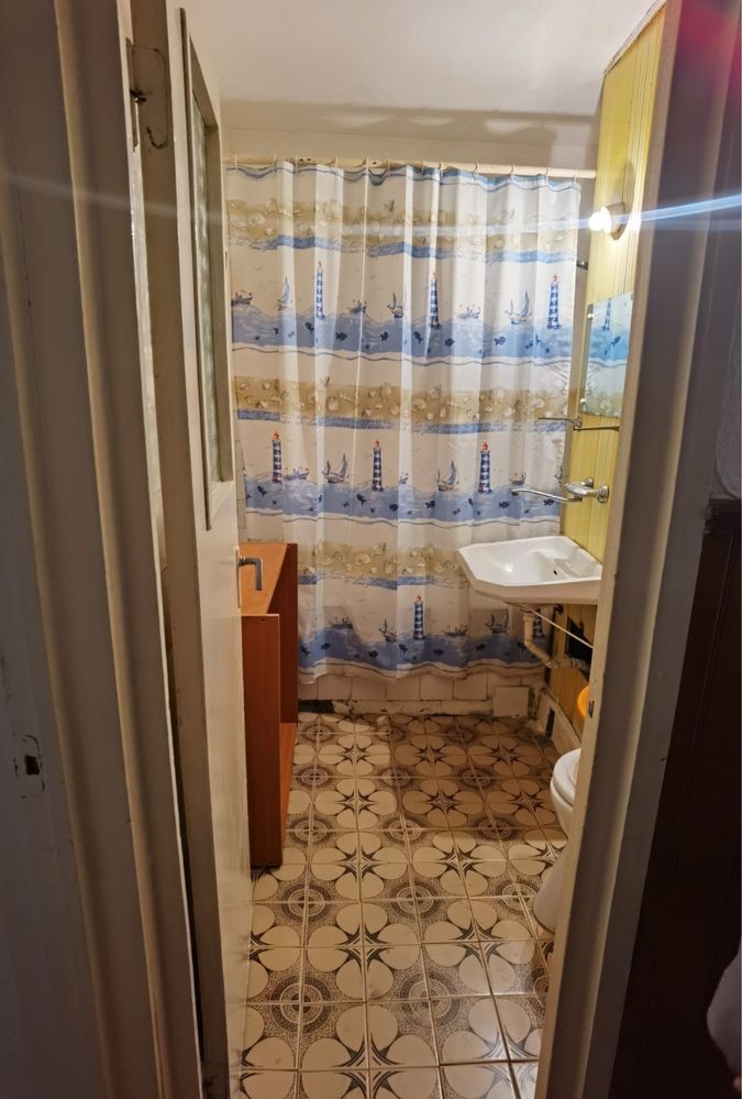 Vand apartament cu 3 camere, etaj 1 -Reghin, Cartierul Unirii