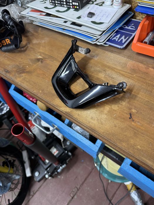 Продам накладку на руль киа рио 3