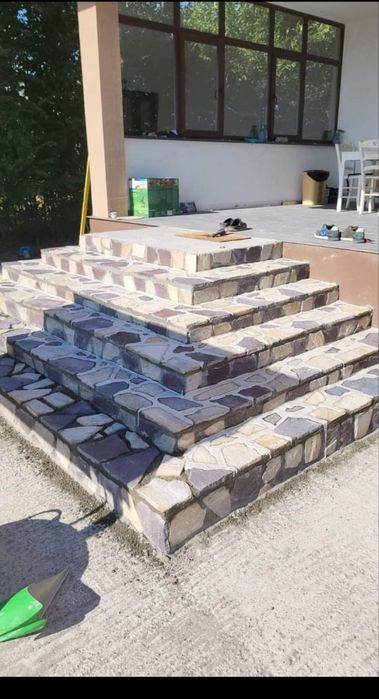 Pavaj din piatra naturala poligonala