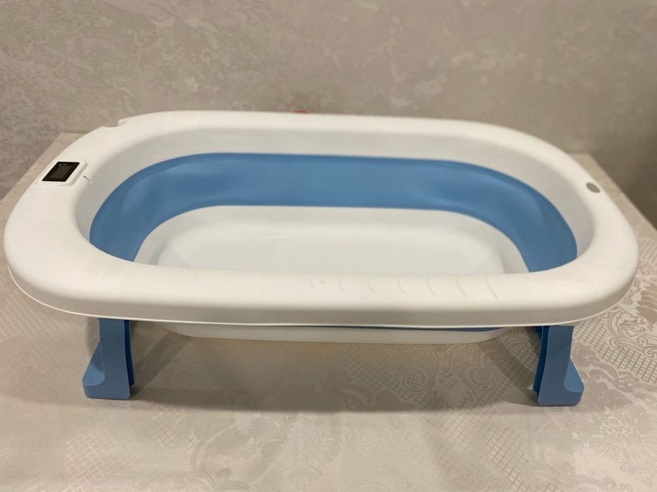 Продам ванночку детскую