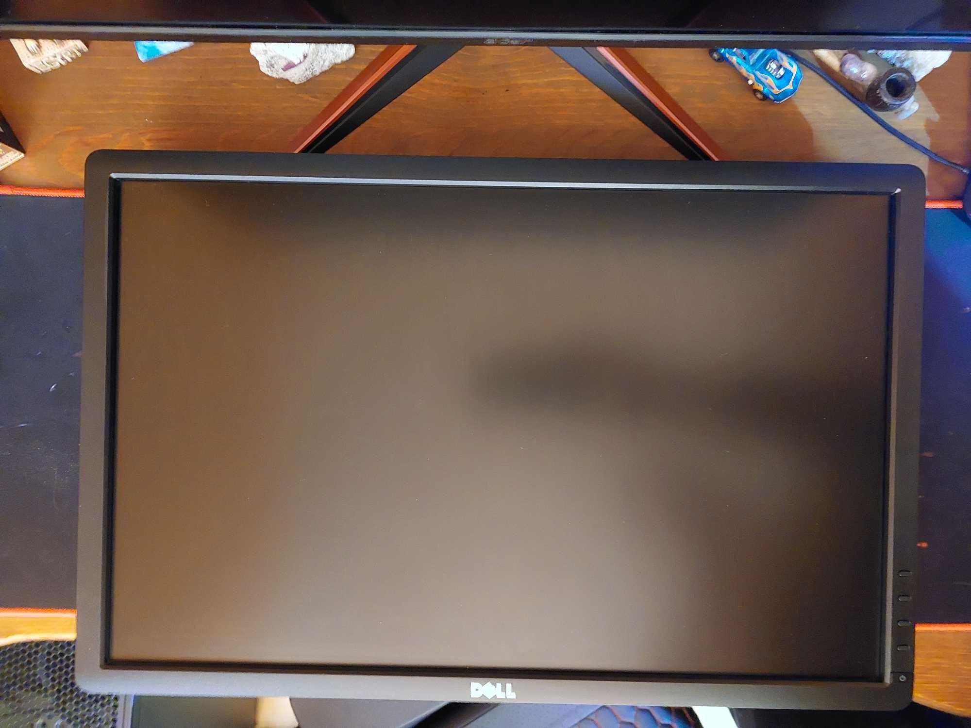 Монитор DELL P2213T