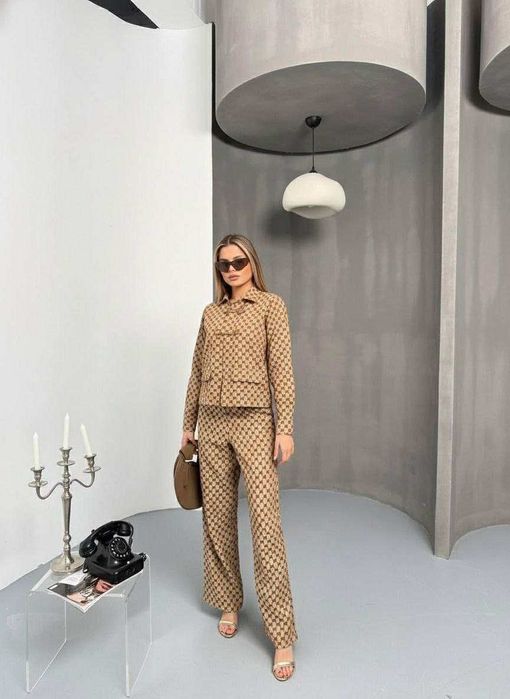 Висок клас дамски комплекти