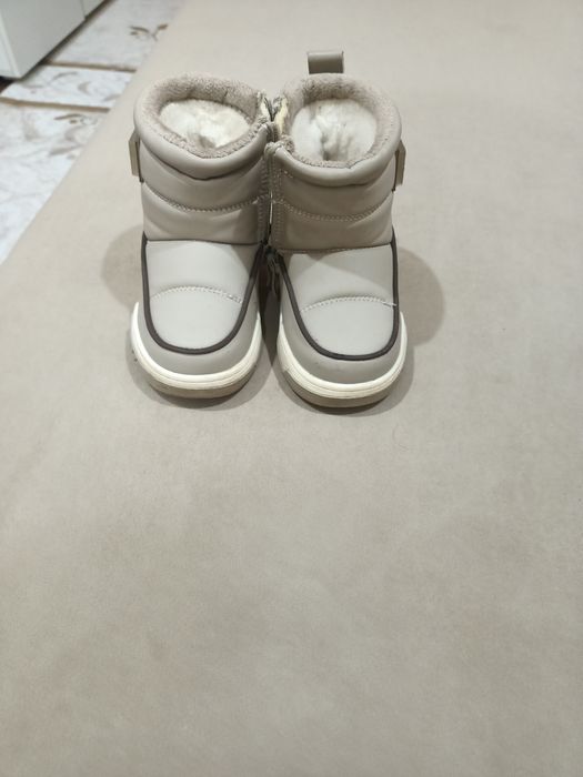 Продаётся угги детские