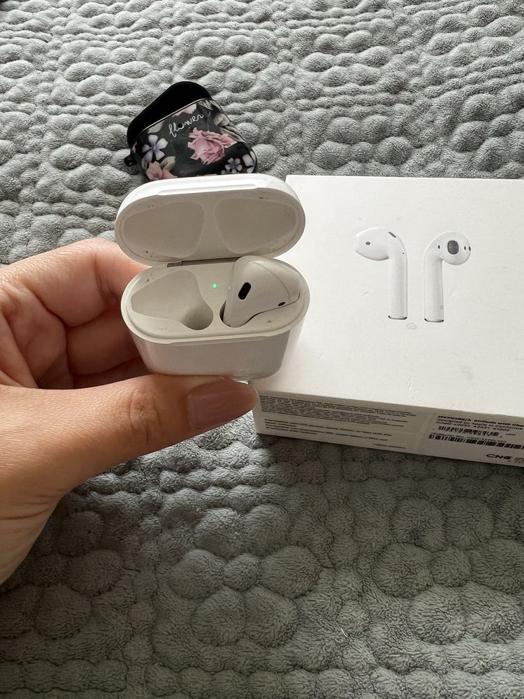 AirPods 2 оригинал