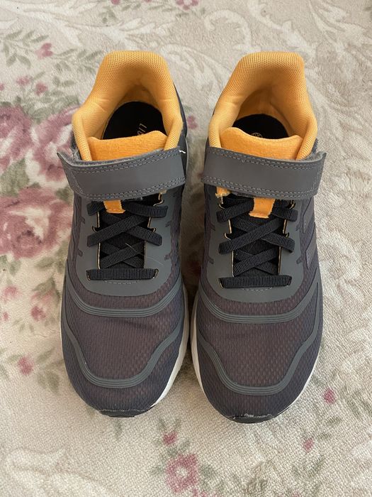 Детски маратонки “Adidas” 33номер