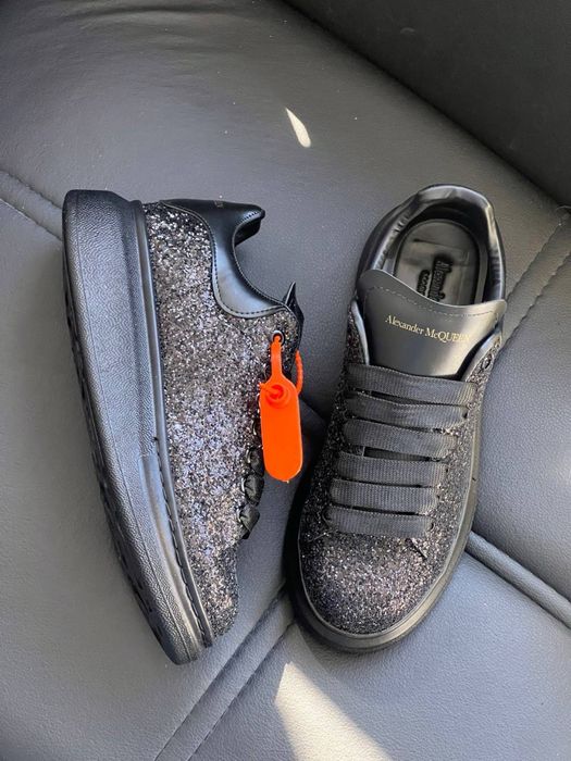 Adidasi Alexander Mcqueen noi !!! Marimi 36/40 !!!