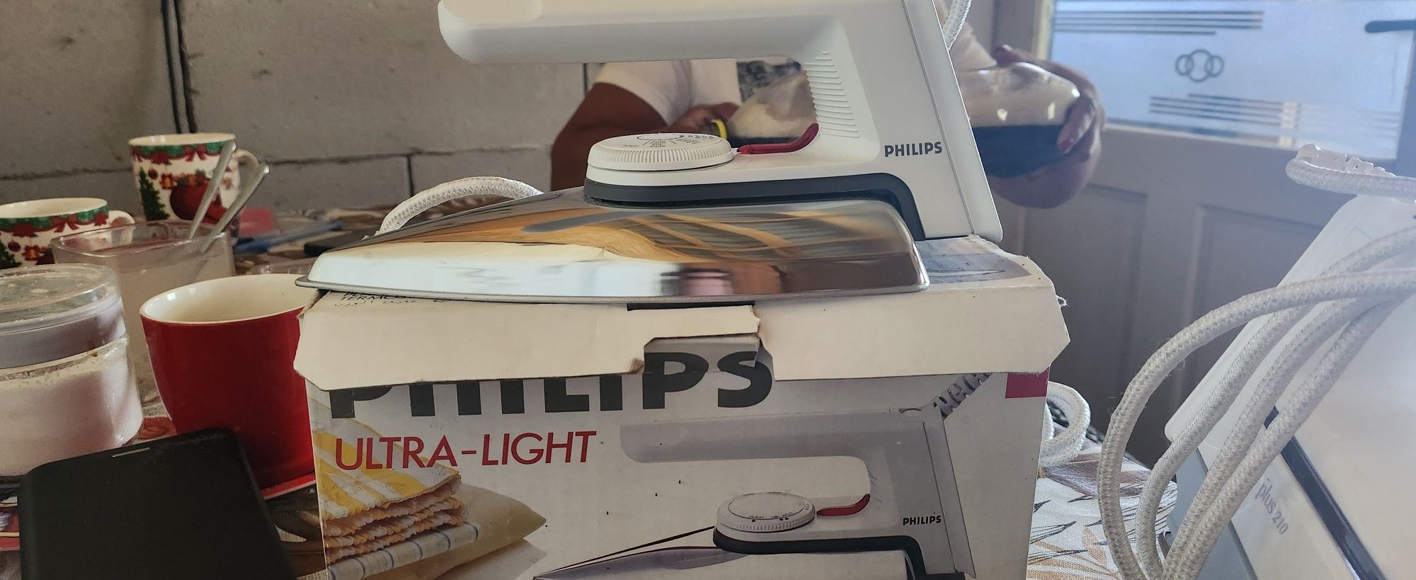 Fier de calcat Philips