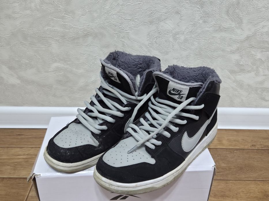 Продаются обуви.