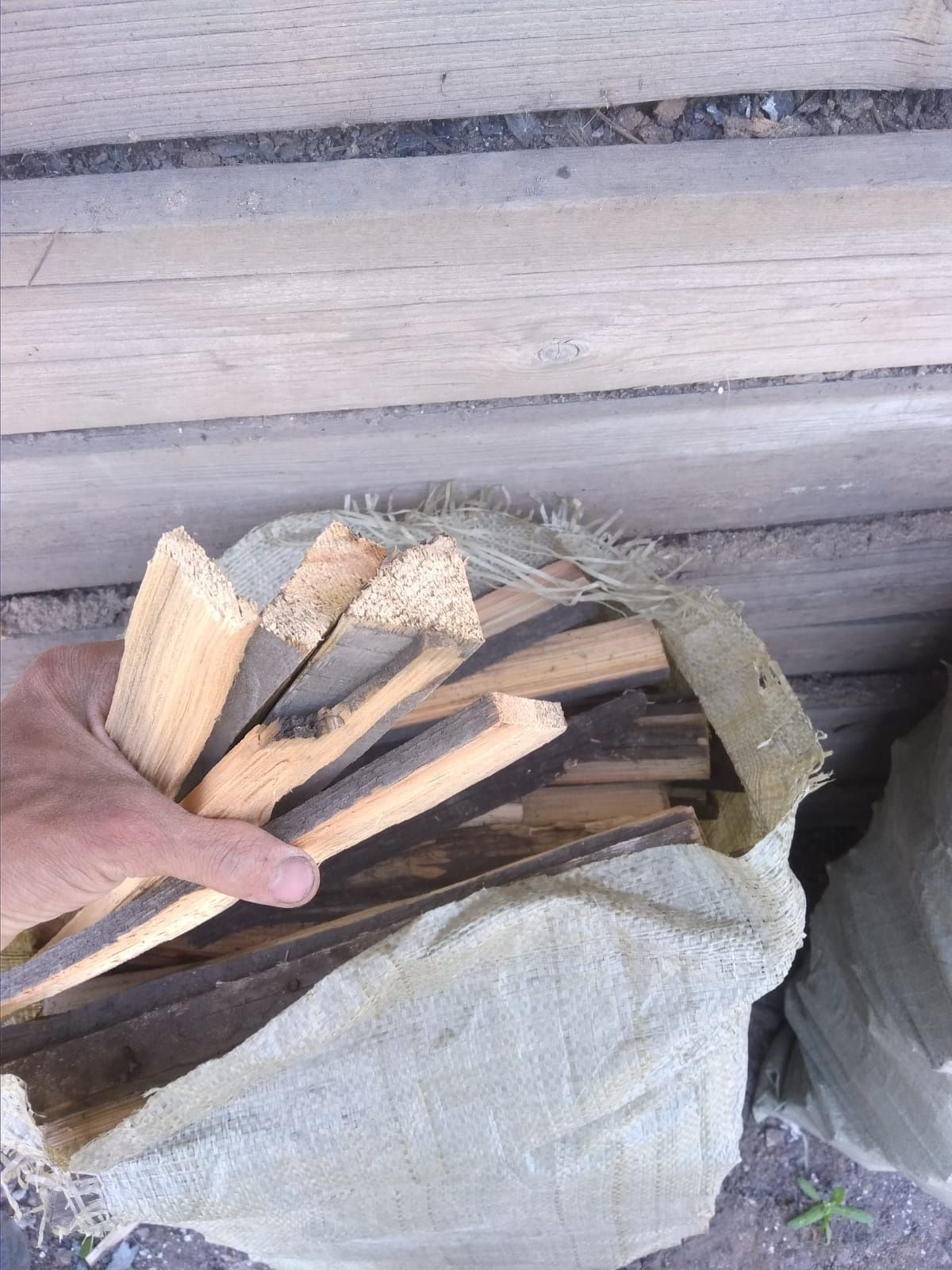 Продам дрова в мешках. Карагач
