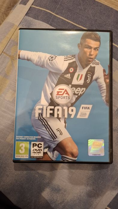 Vând FIFA 19 PC original