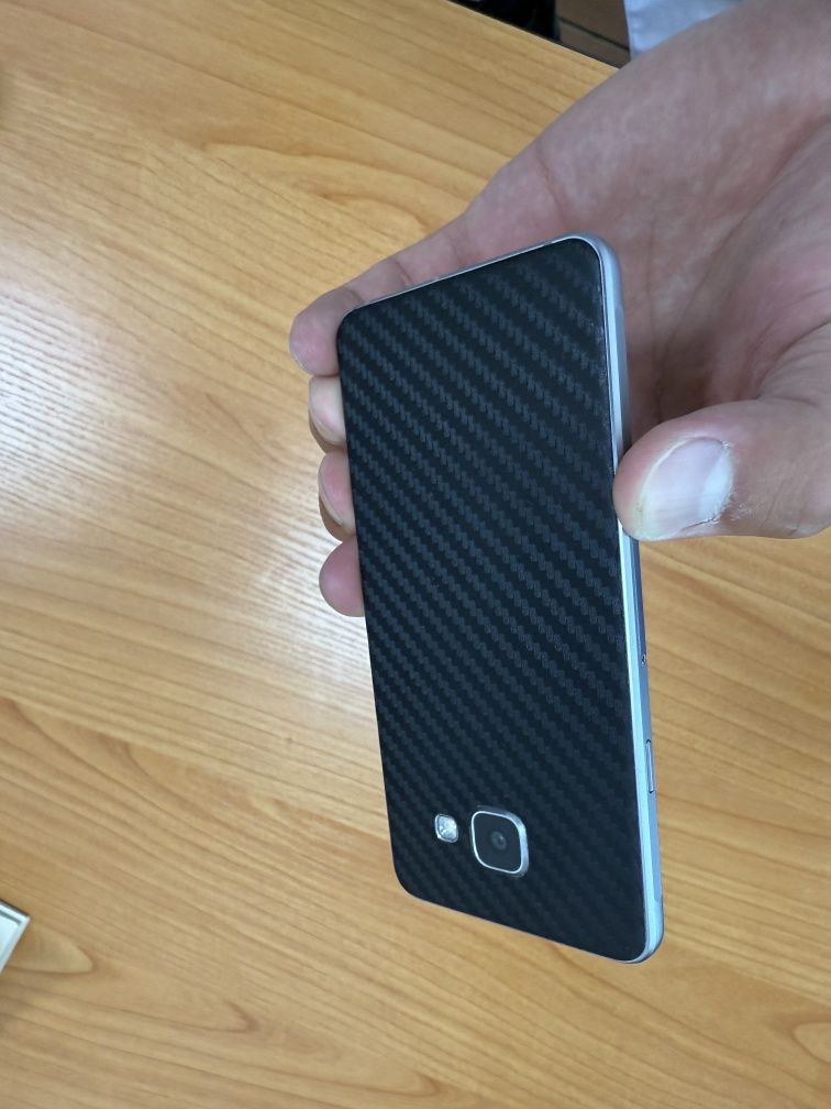 Samsung A3 2016 ideal