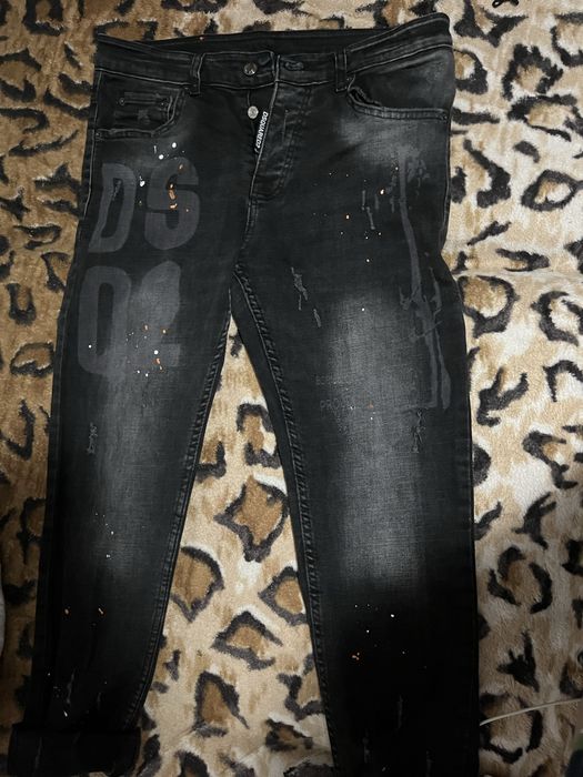 Blugi Dsquared2 rupti