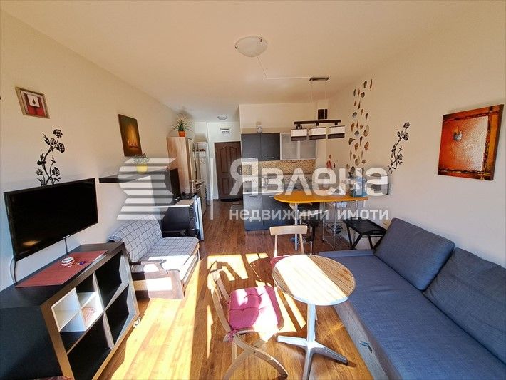 Продава се Едностаен апартамент в Свети Влас - 39 кв.м за 1152 €/кв.м - Снимка #1