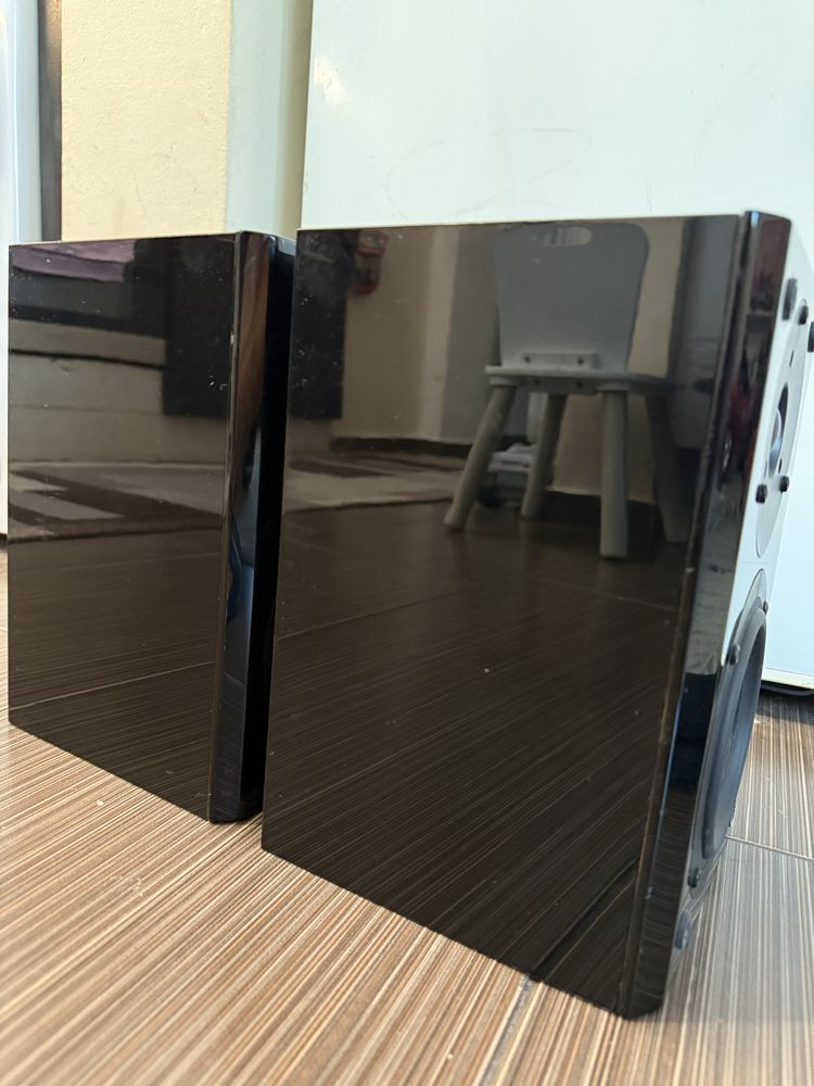 Hamaha NX-E700 Качествени тонколони