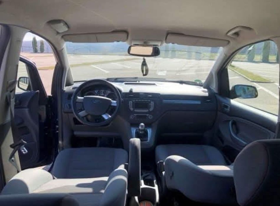 Vând Ford C-max 2009