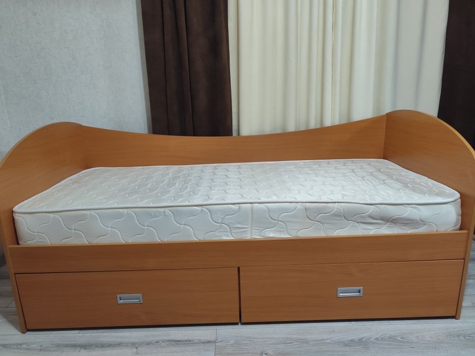 Кровать односпальная подростковая