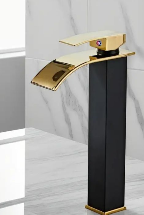 Baterie chiuveta negru/auriu Luxury