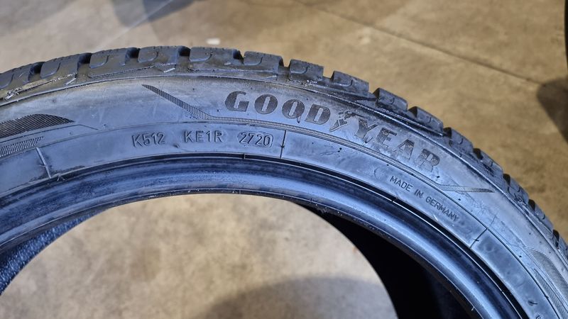 255/45/20.Goodyear 4бр