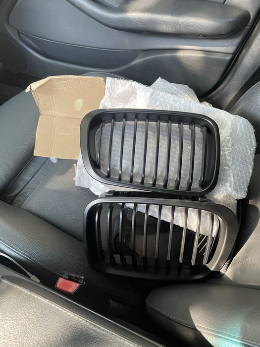 Поворотник и решетки радиатора bmw e46 3