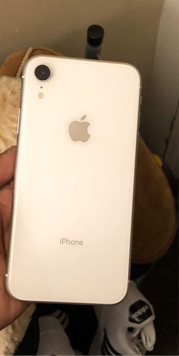 Iphone xr 64gb 79%