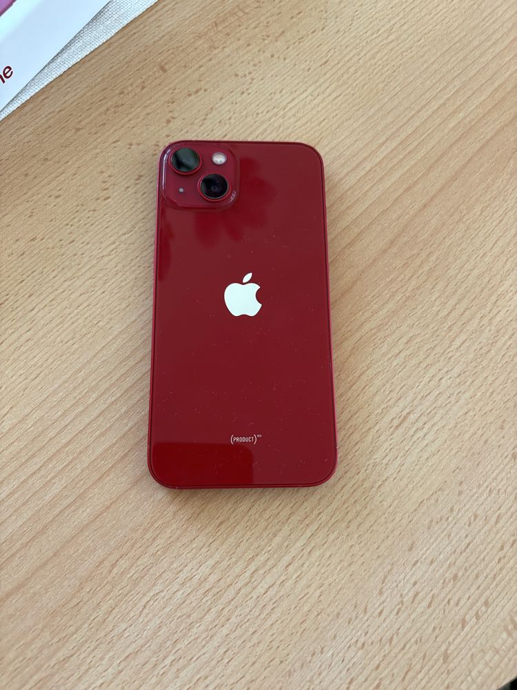 Продавам Iphone 13