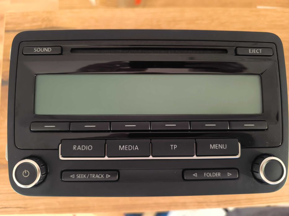 Vând casetofon golf 6 RCD 310