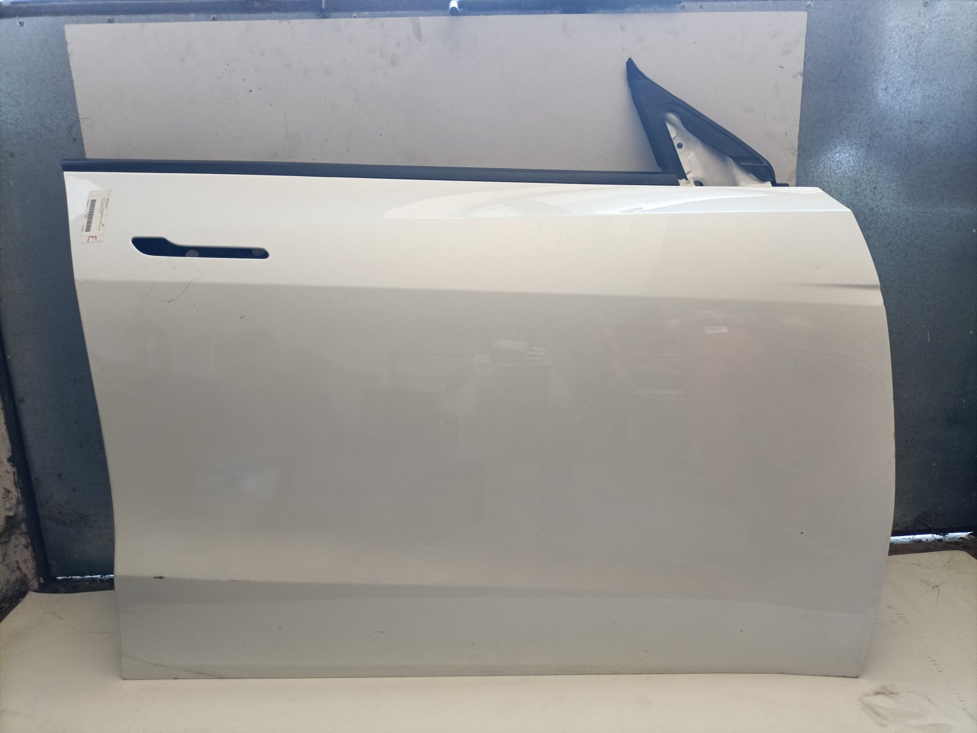 Врати за Tesla Model Y 2021 Long Range