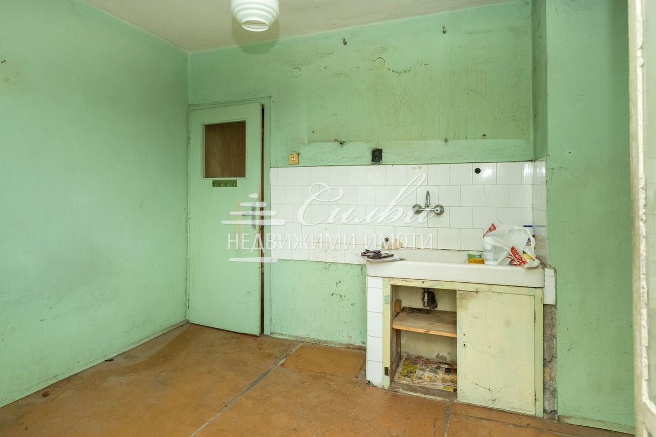 Продава се Тристаен апартамент в Шумен, Тракия - 78 кв.м за 915 €/кв.м - Снимка #7