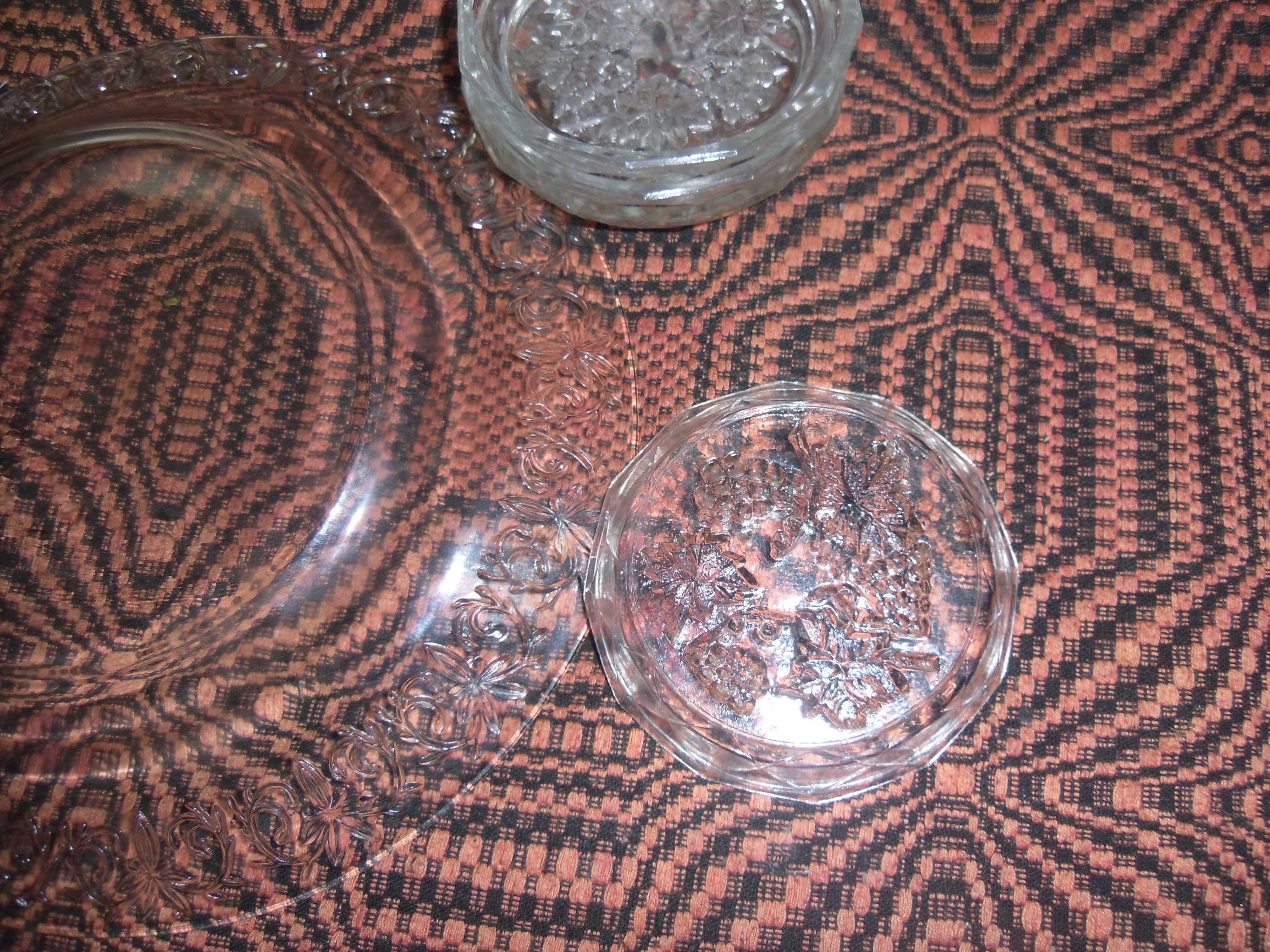 Set farfurii vechi din sticla