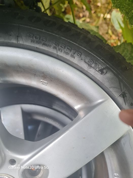 Vând jante bmw de aluminiu pe 16