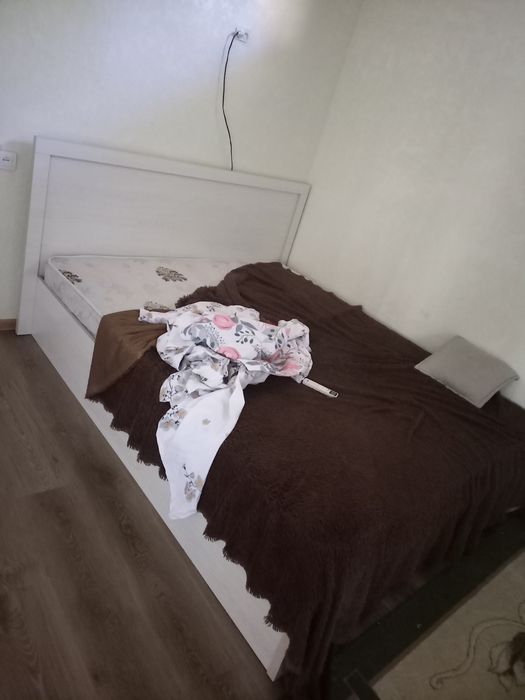 Продаётся 2х спалный кровать