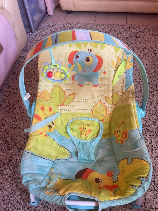 Бебешки много удобен шезлонг