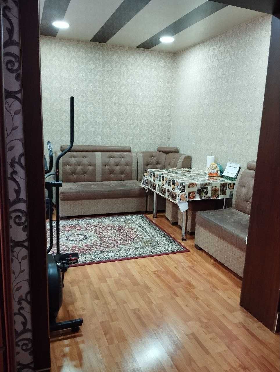 3 ком. квартира 2 этаж метро Шахристон