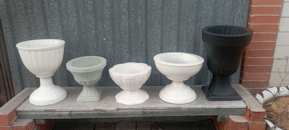 В Астане. Горшки ,Вазон бетонный высота 50см ширина 45см