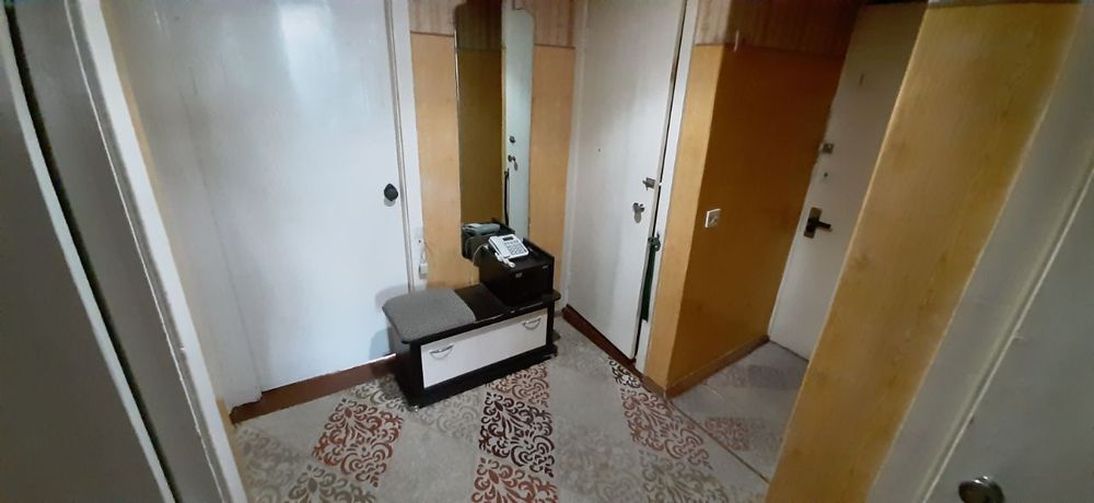 Арендв Квартиры. Ц-4. 4 этажный дом, 3-комнатная квартира