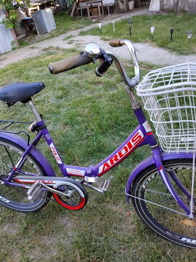 Bicicleta de vânzare