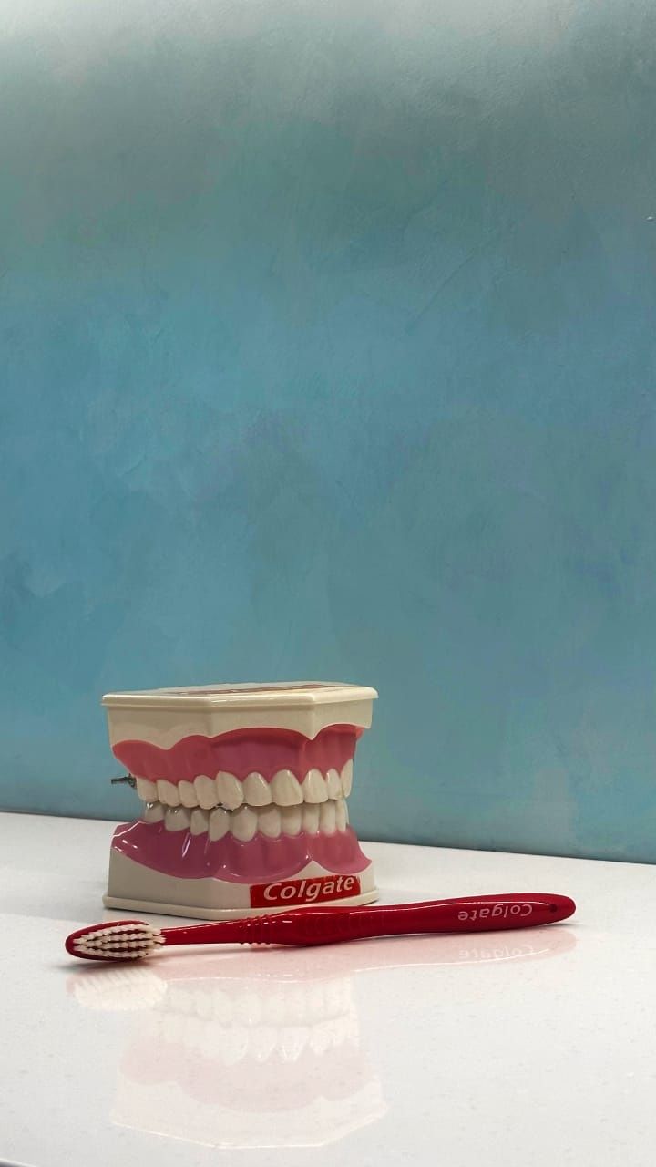 Стоматология Акция на чистку зубов и лечение