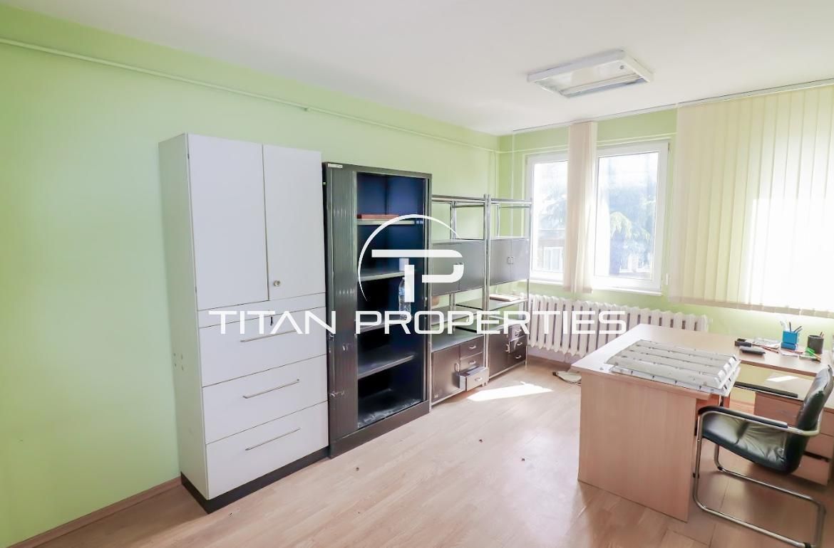 Дава се под наем Офис в Варна, ЖП Гара - 15 кв.м за 115 € - Снимка #6