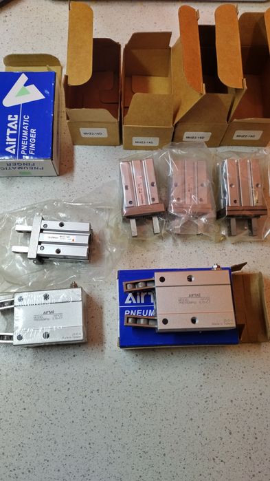 Cilindrii pneumatici Airtac