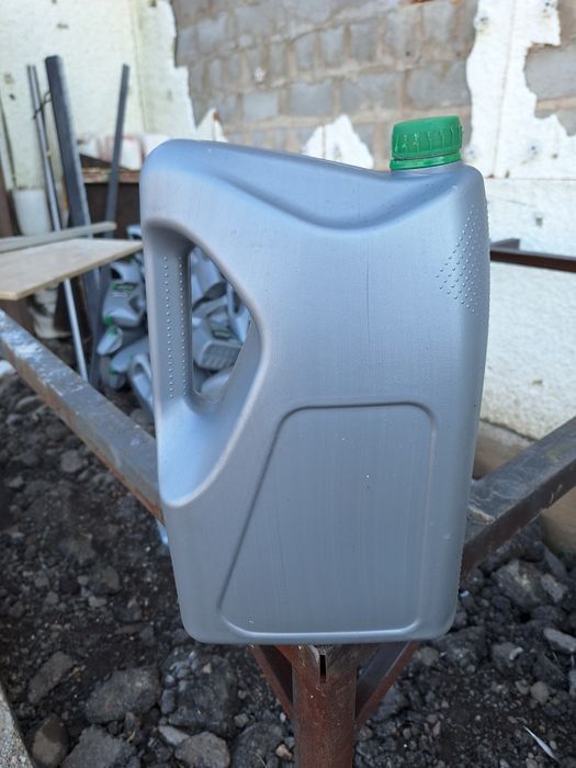 Канистра пластиковая 10л.