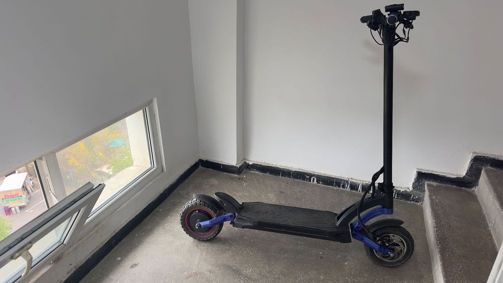 trotineta Kaabo Mantis electrica cu acte pret 2500 lei FIX