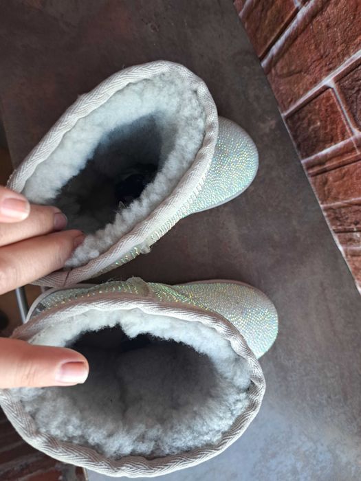 дамски ботуши,зимни обувки,боти,апрески,UGG номер38