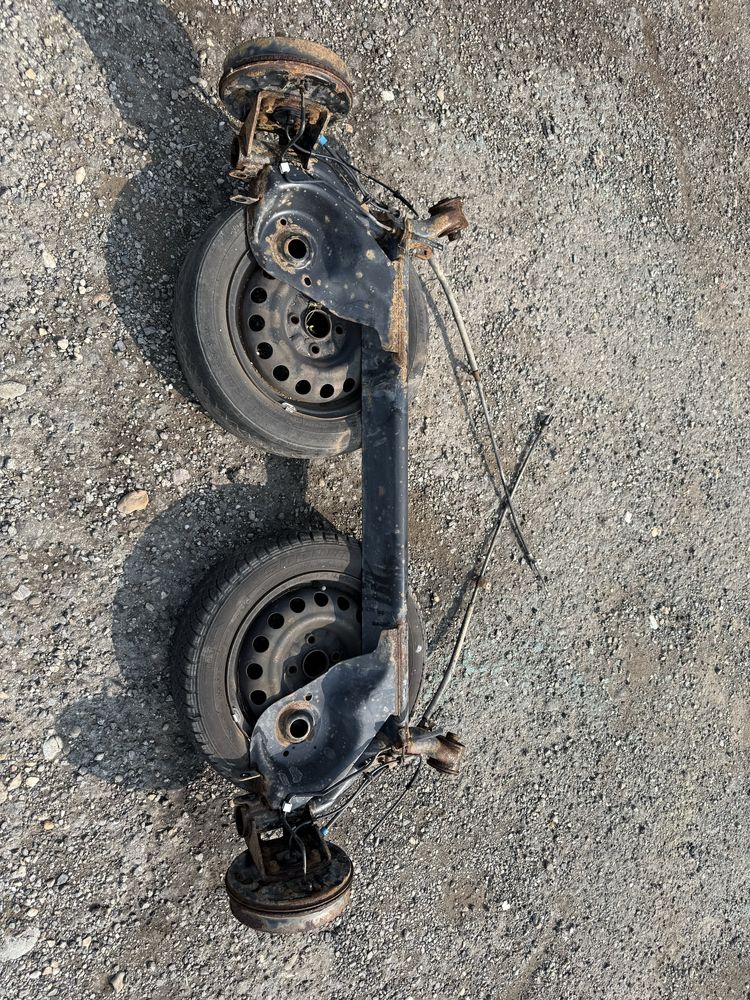 punte spate pentru remorca auto