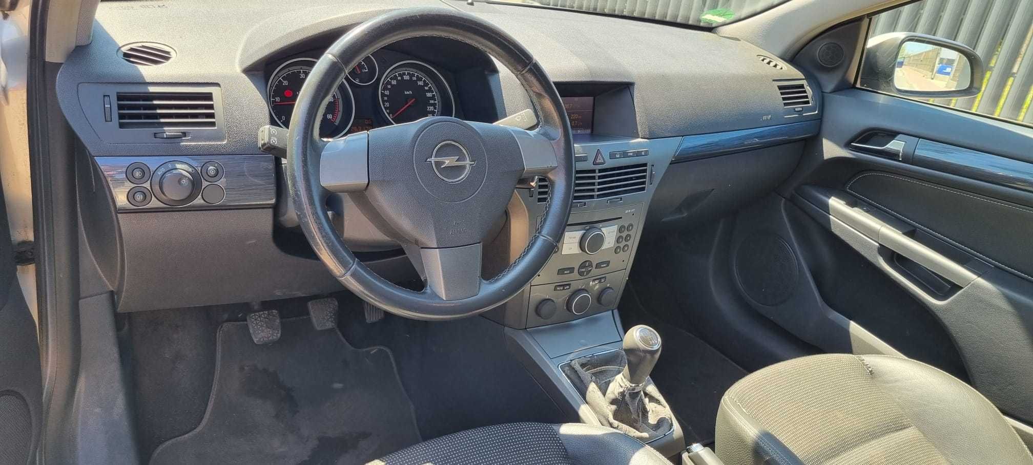 De vanzare Opel Astra GTC
