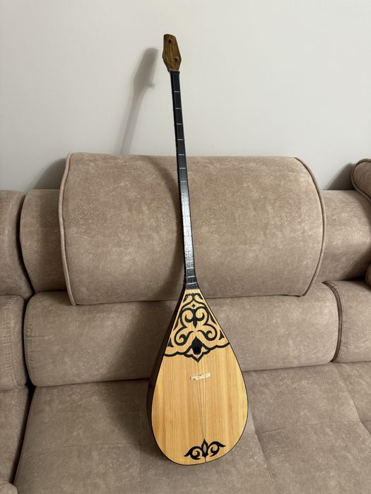 Продам Домбру новая