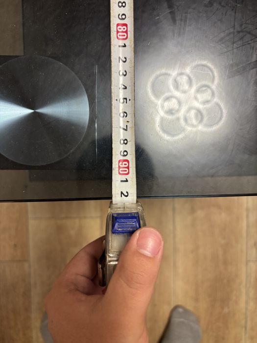 Продам стеклянную тумбочку